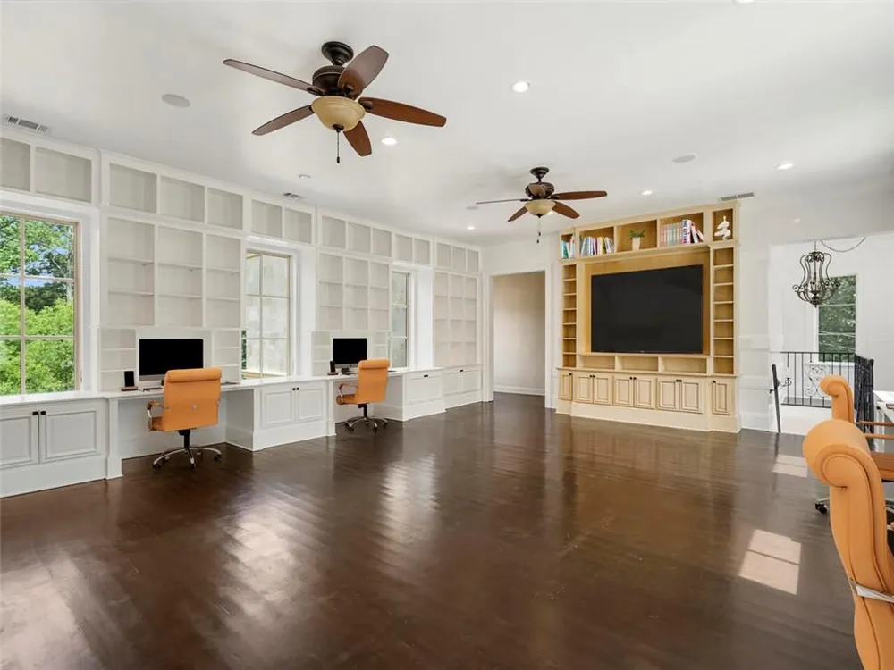 6420 Riverside Drive NW Sandy Springs, GA 30328