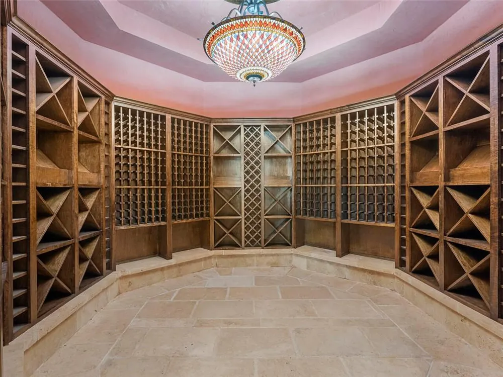 6420 Riverside Drive NW Sandy Springs, GA 30328