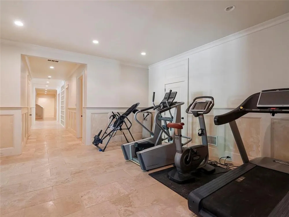 6420 Riverside Drive NW Sandy Springs, GA 30328