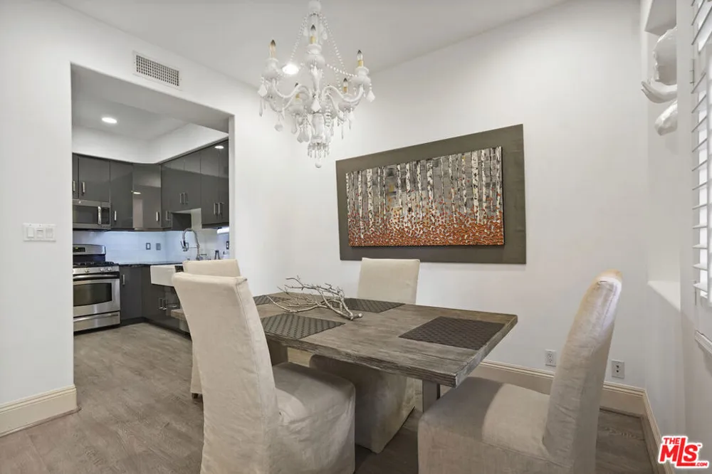 16123 W Sunset Boulevard #202 Pacific Palisades, CA 90272