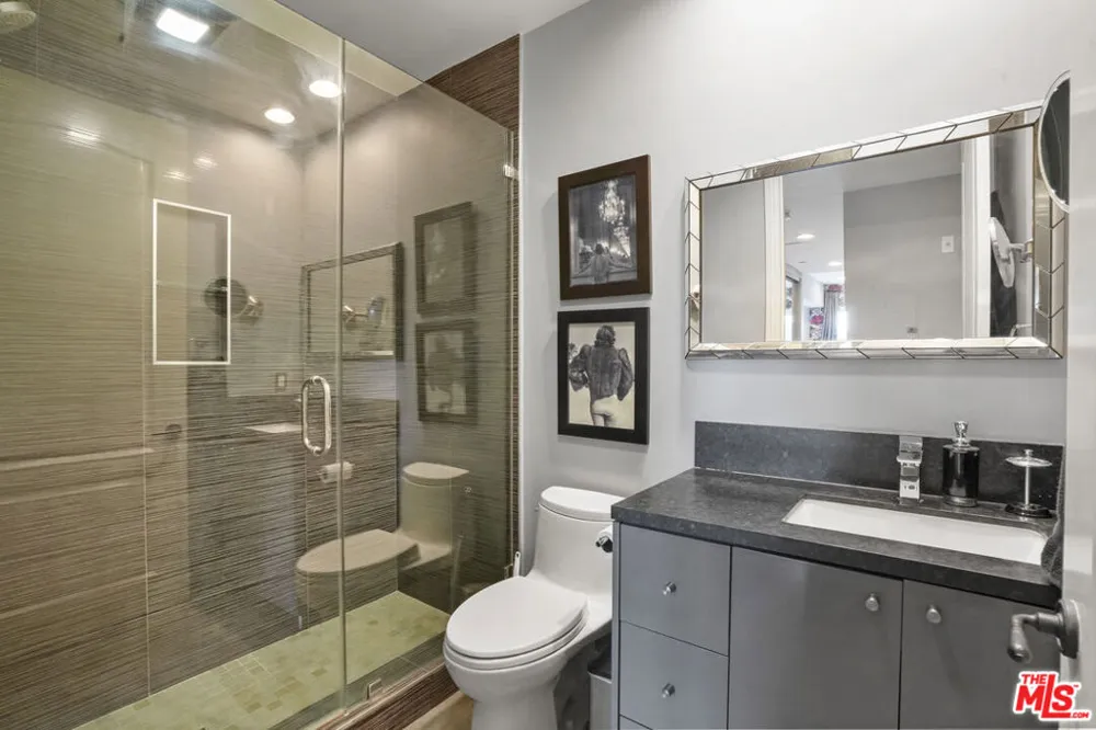 16123 W Sunset Boulevard #202 Pacific Palisades, CA 90272