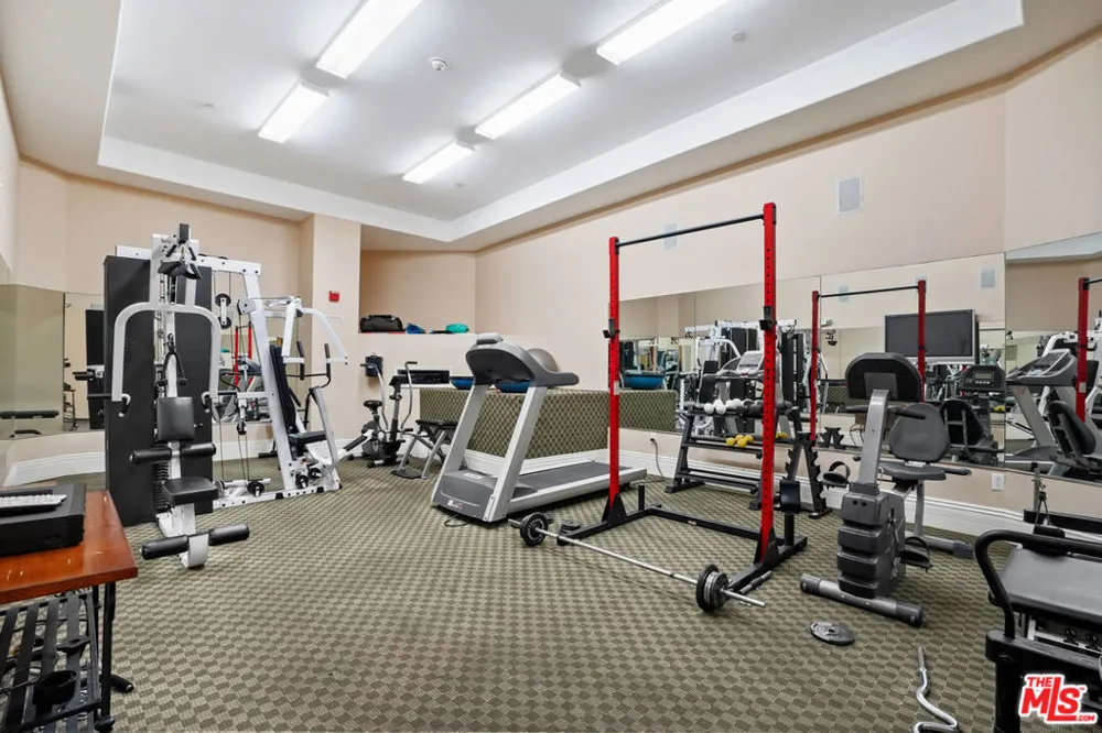 16123 W Sunset Boulevard #202 Pacific Palisades, CA 90272
