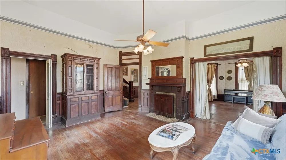 503 Main Street Martindale, TX 78655