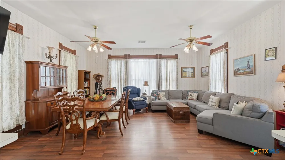 503 Main Street Martindale, TX 78655