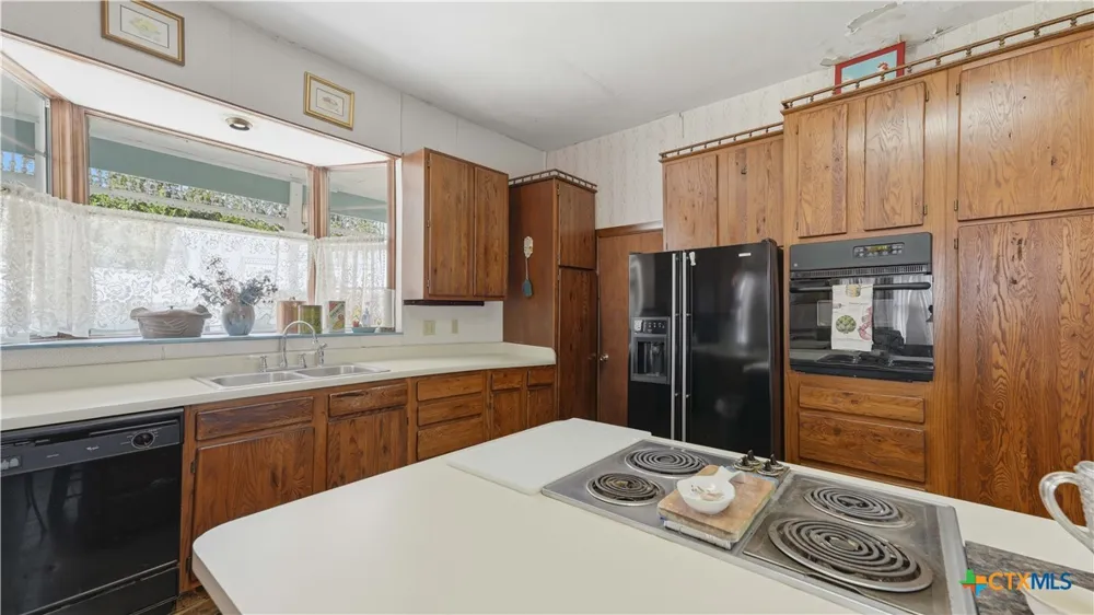 503 Main Street Martindale, TX 78655