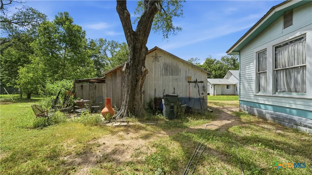 503 Main Street Martindale, TX 78655