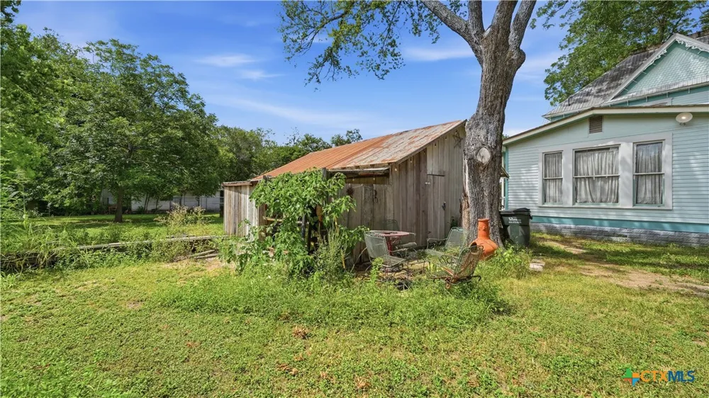 503 Main Street Martindale, TX 78655