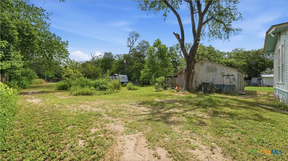 503 Main Street Martindale, TX 78655