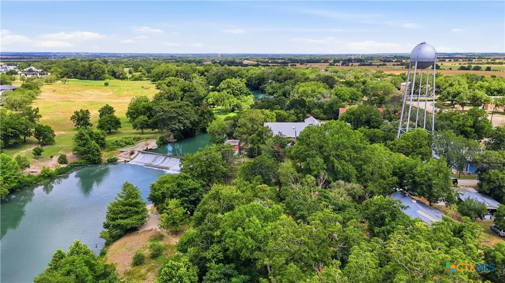 503 Main Street Martindale, TX 78655