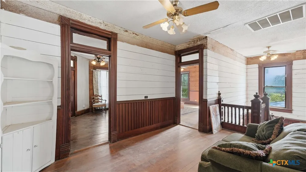 503 Main Street Martindale, TX 78655