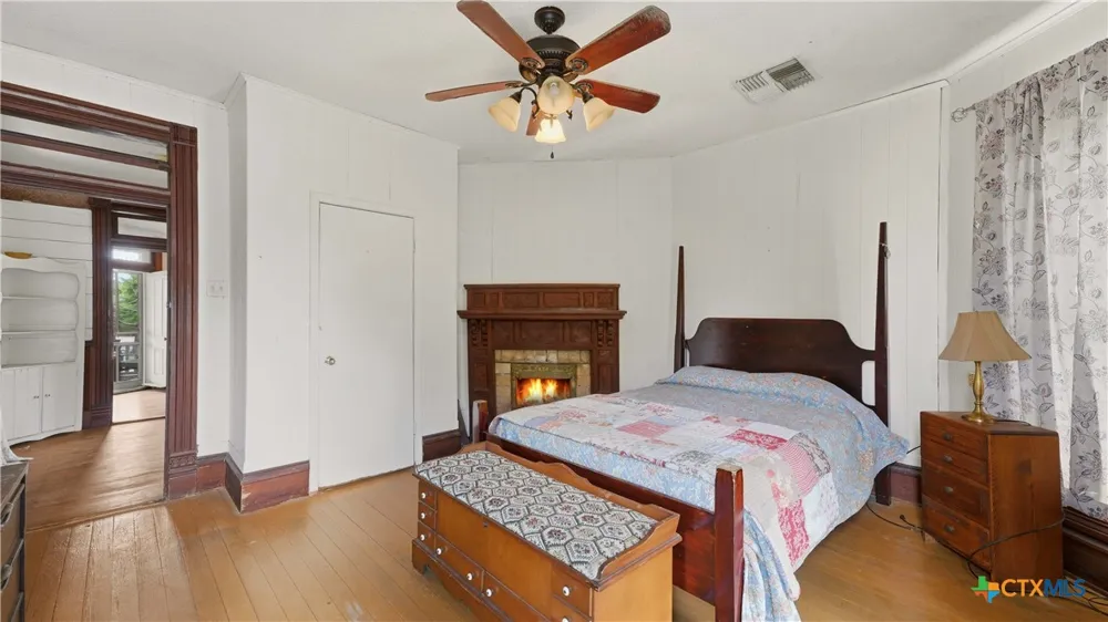 503 Main Street Martindale, TX 78655