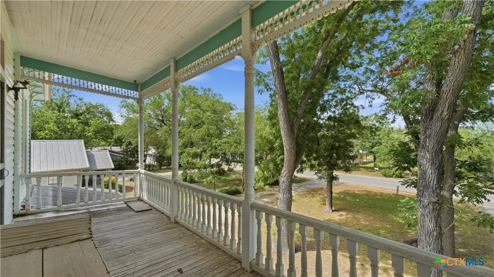 503 Main Street Martindale, TX 78655