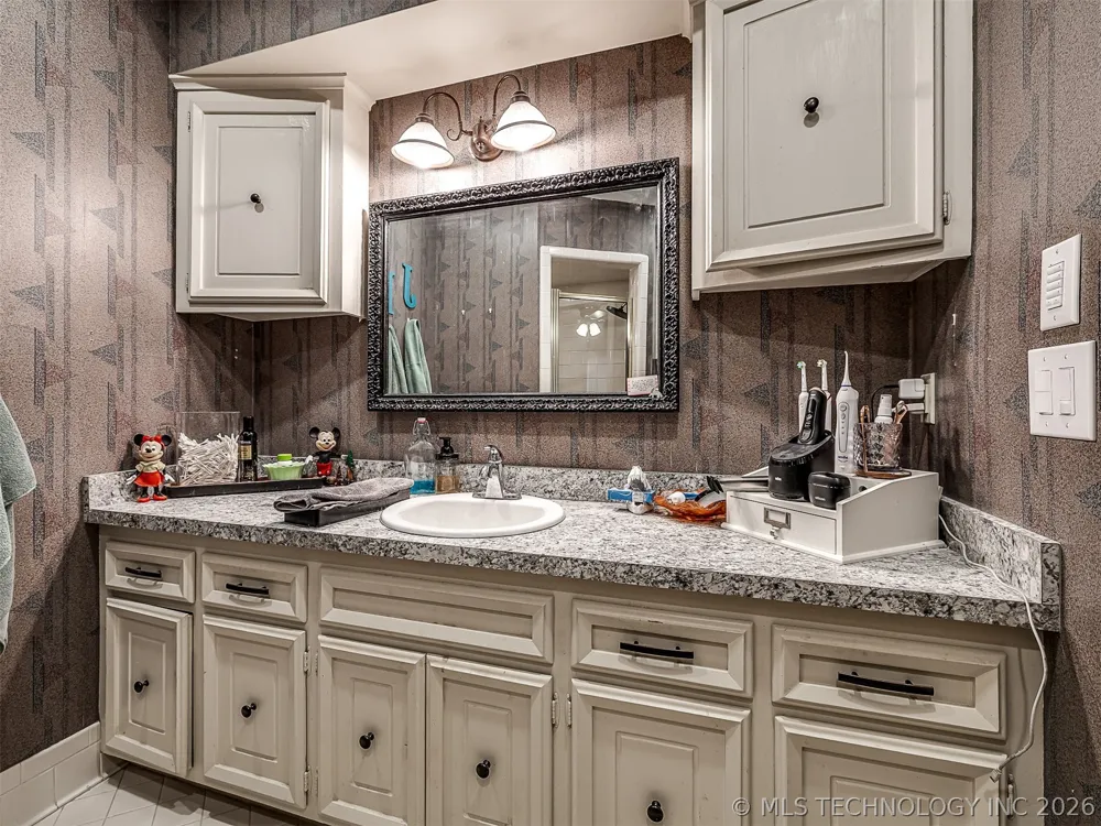 7415 E 70th Street Tulsa, OK 74133