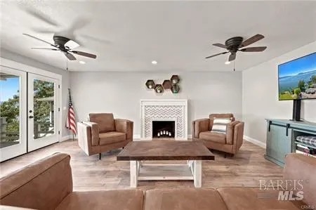 9175 Glenhaven Drive Glenhaven, CA 95443