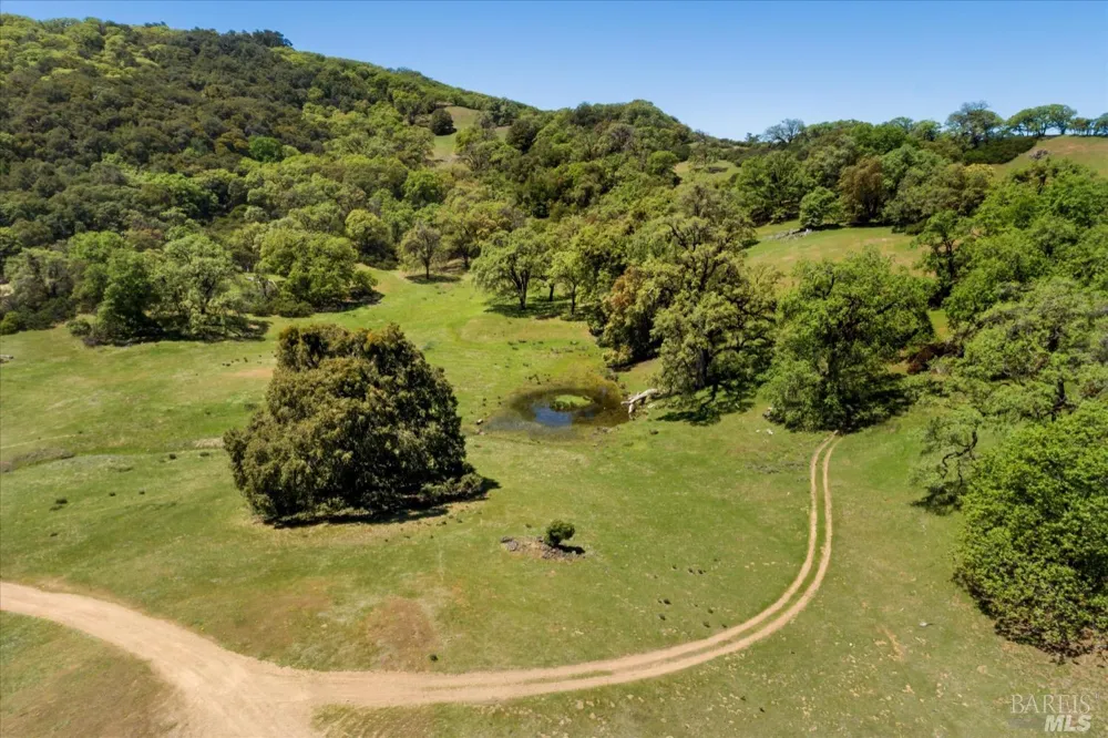6870 County Road 110 Hopland, CA 95449