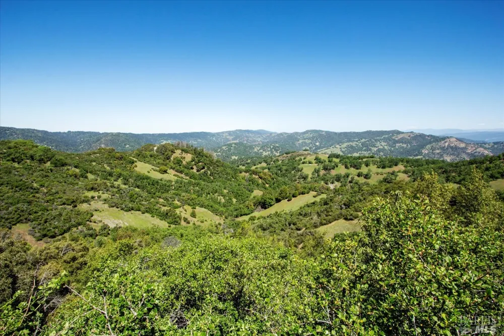6870 County Road 110 Hopland, CA 95449