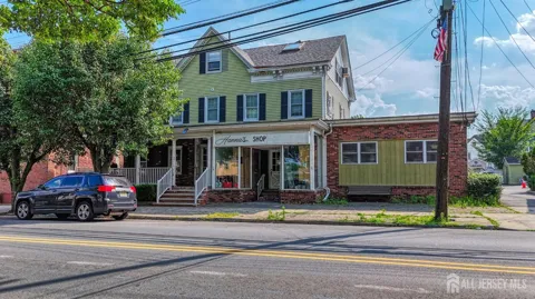 46 Main Street #1