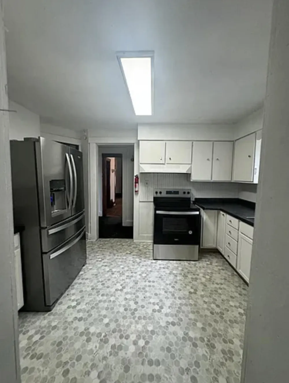 411 Mitchell Place Kalamazoo, MI 49007