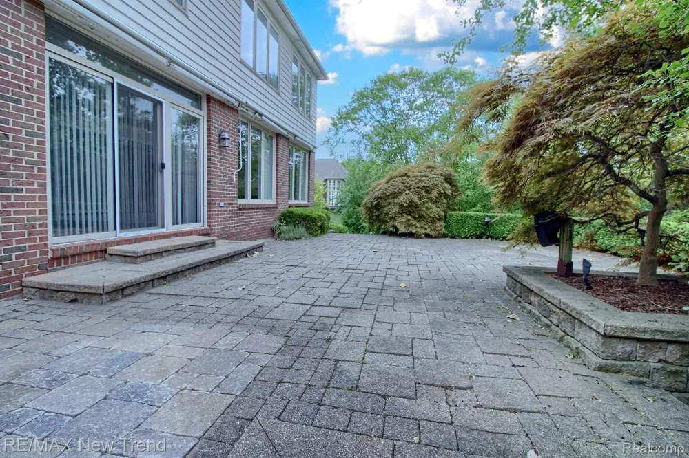 17173 WILLOW RIDGE COURT Northville Township, MI 48168