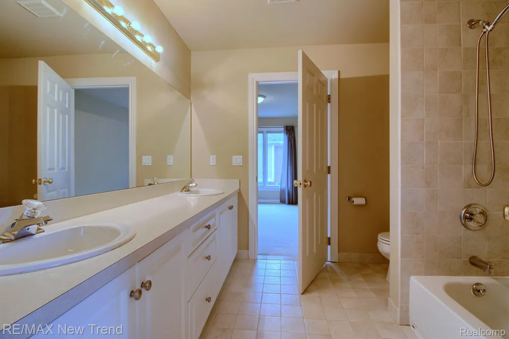 17173 WILLOW RIDGE COURT Northville Township, MI 48168