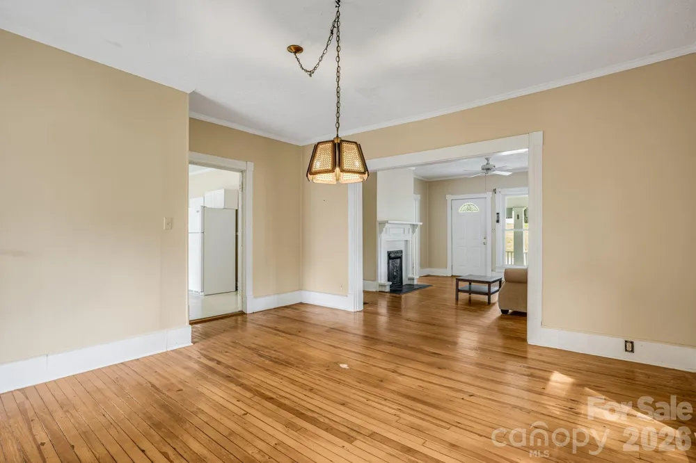 82 Hill Street Hot Springs, NC 28743