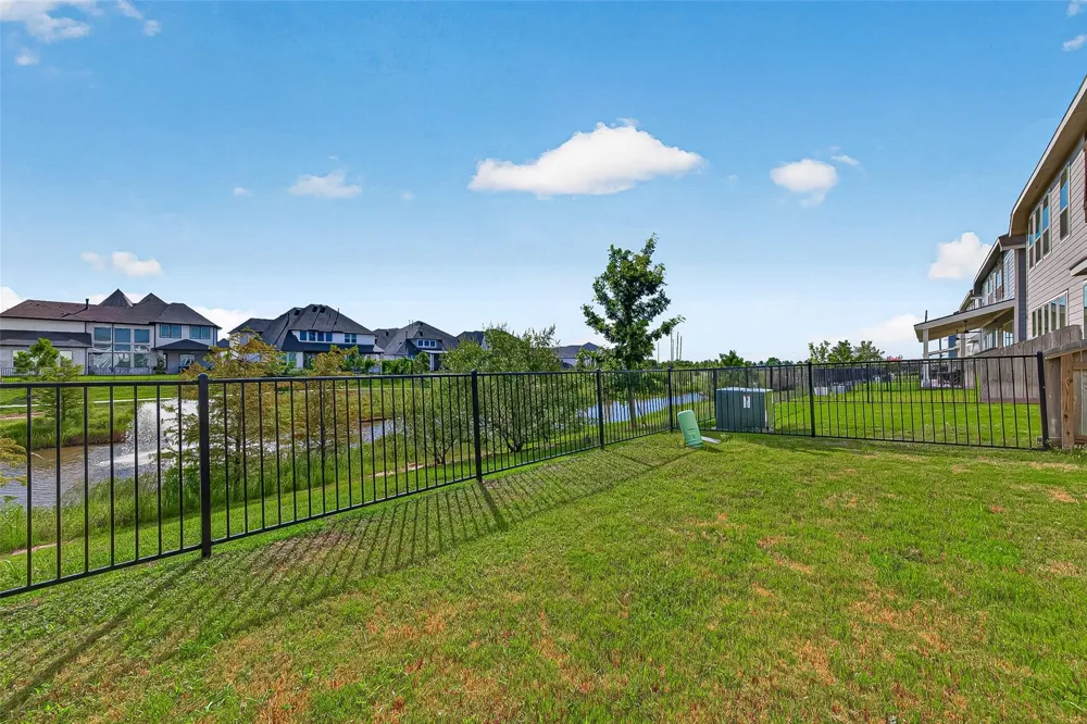5558 Amber Brook Lane Fulshear, TX 77441
