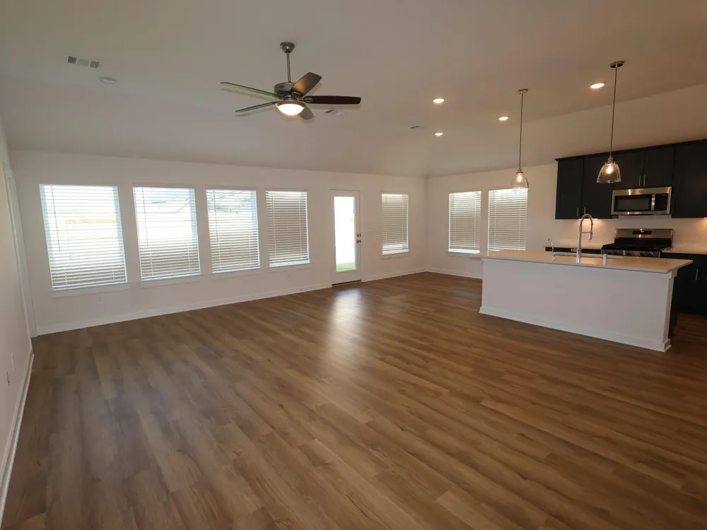 21443 Mountain Haya Trail Tomball, TX 77377