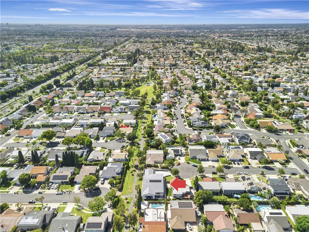 15362 Seine Cir. Irvine, CA 92604