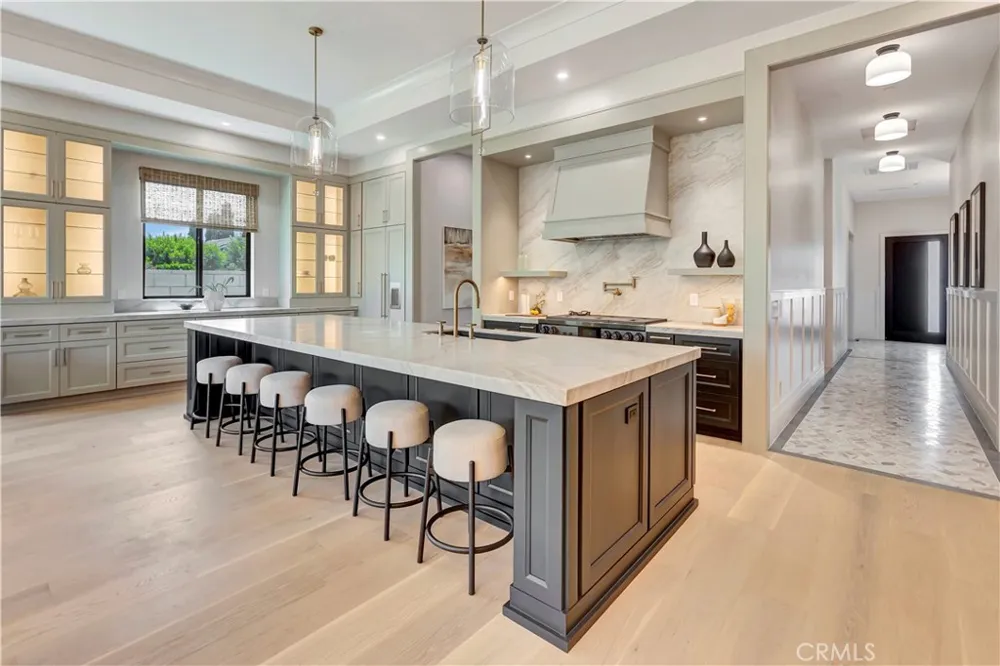 15362 Seine Cir. Irvine, CA 92604