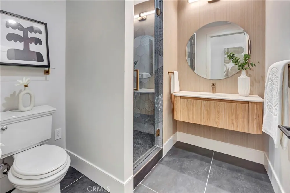 15362 Seine Cir. Irvine, CA 92604