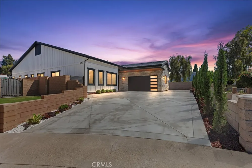 15362 Seine Cir. Irvine, CA 92604