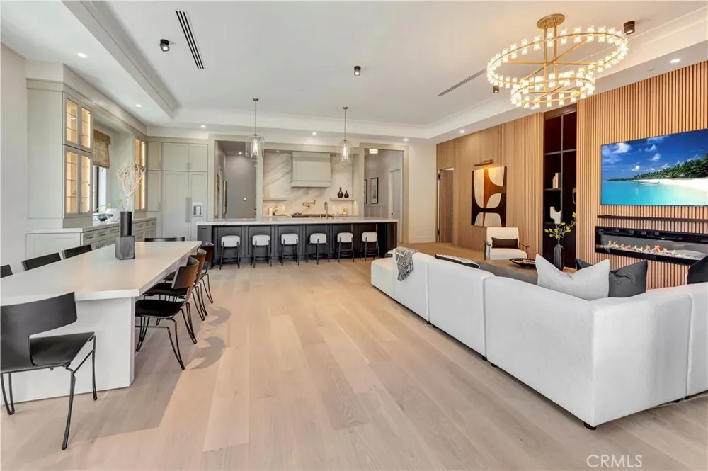15362 Seine Cir. Irvine, CA 92604