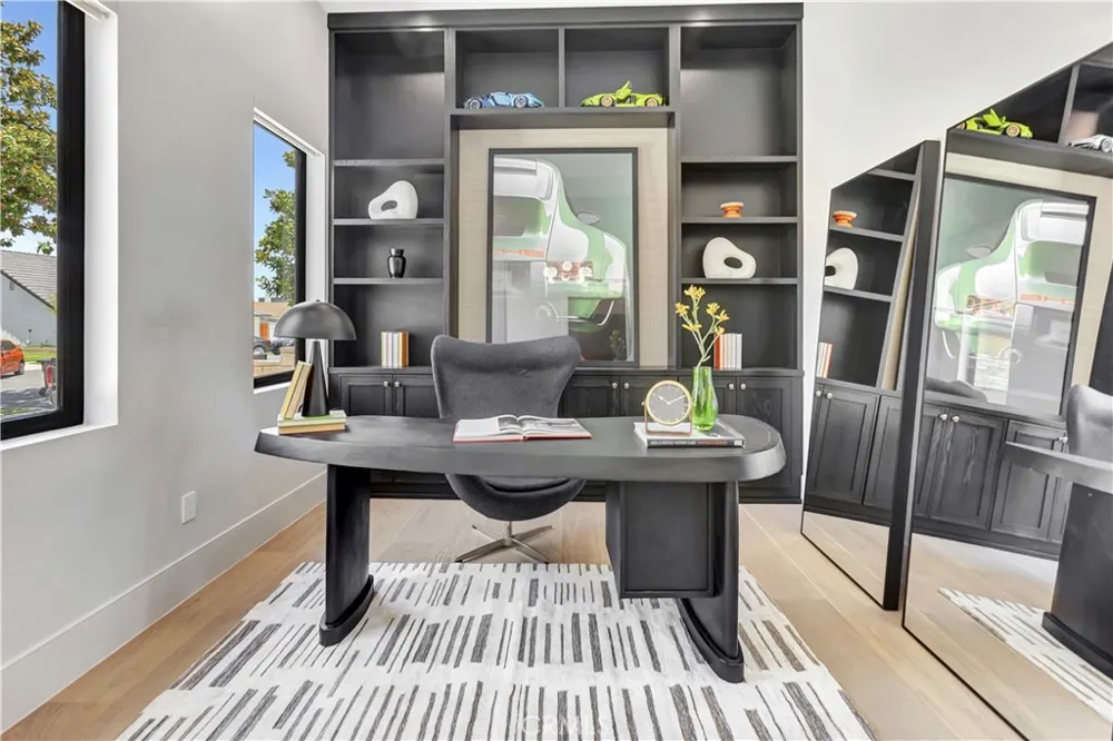 15362 Seine Cir. Irvine, CA 92604