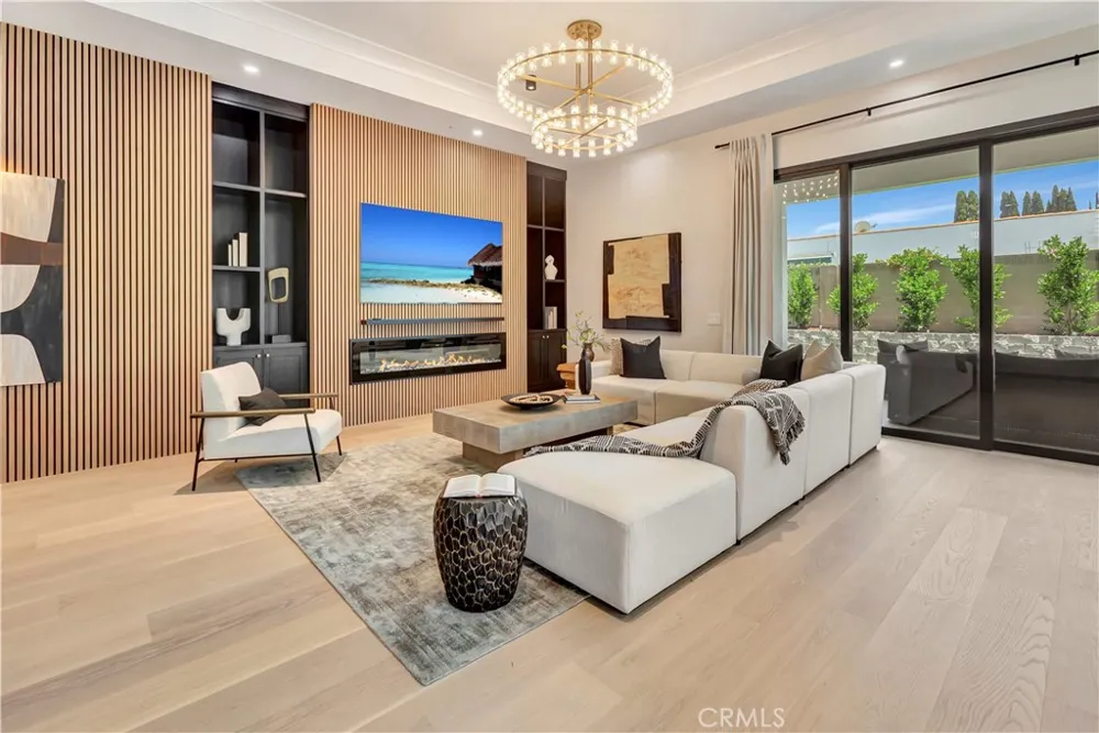 15362 Seine Cir. Irvine, CA 92604
