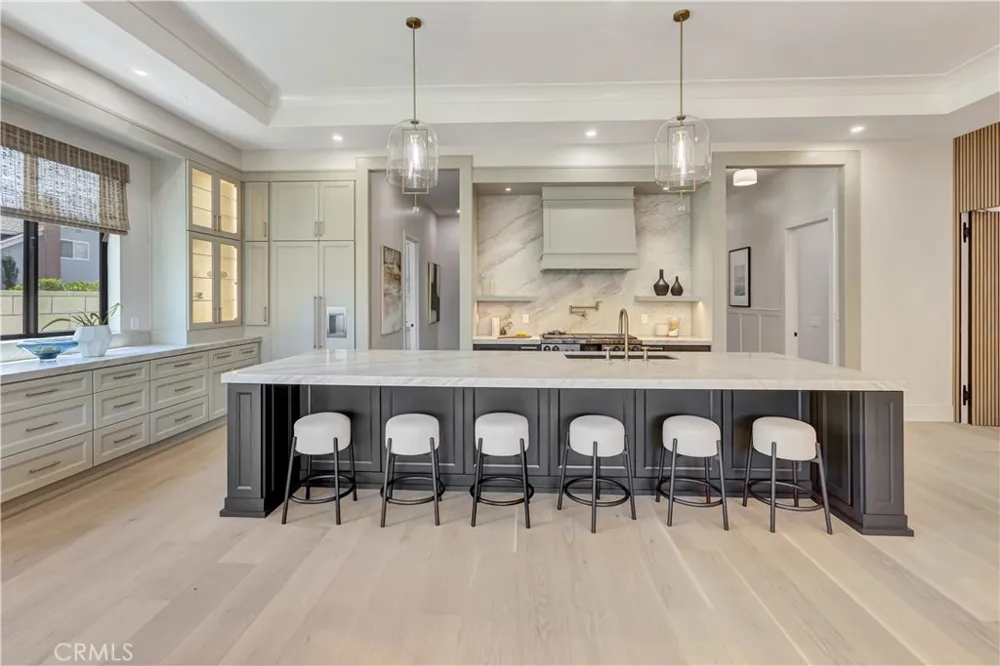 15362 Seine Cir. Irvine, CA 92604