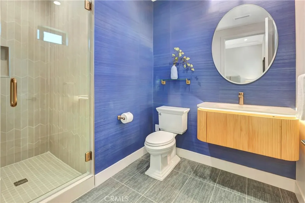 15362 Seine Cir. Irvine, CA 92604