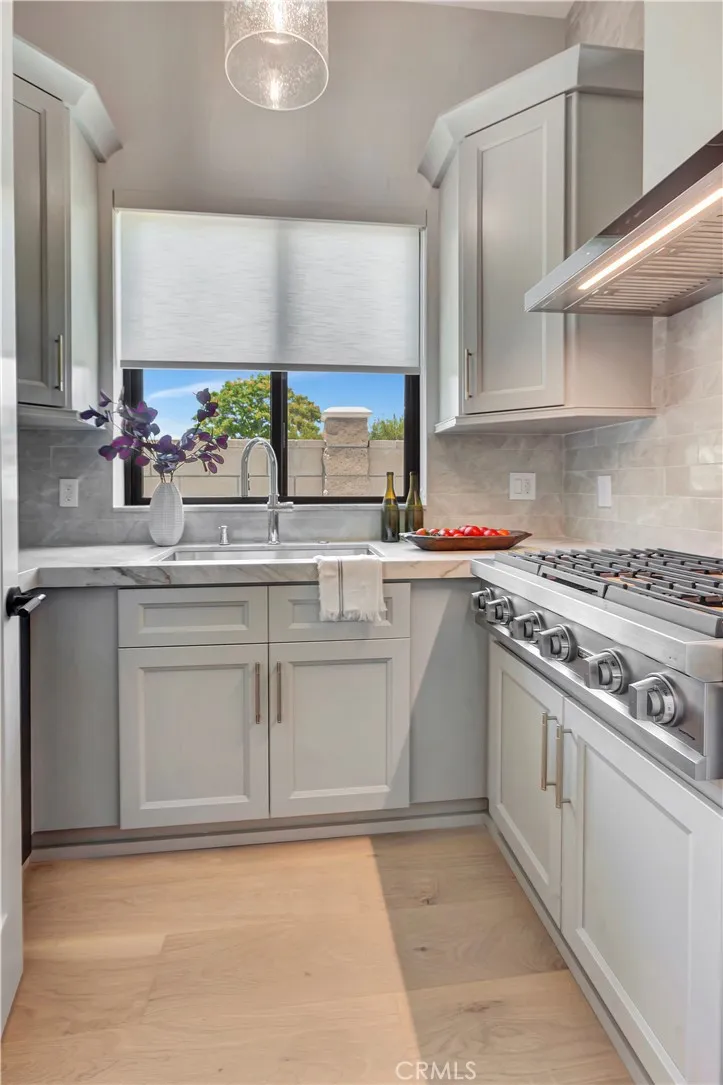 15362 Seine Cir. Irvine, CA 92604