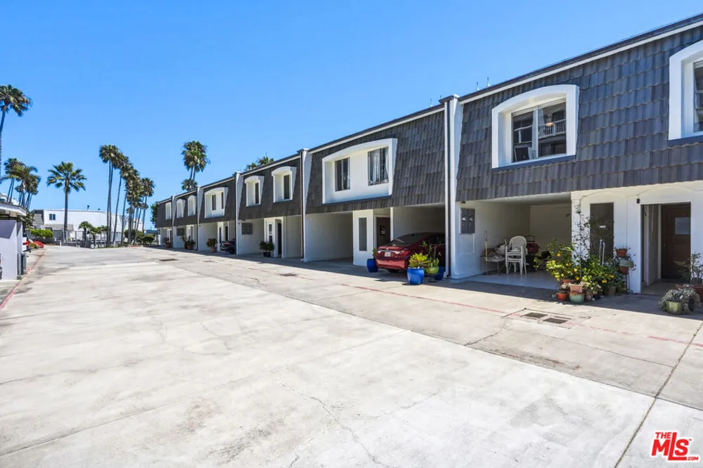 11854 Coral Reef Lane Malibu, CA 90265