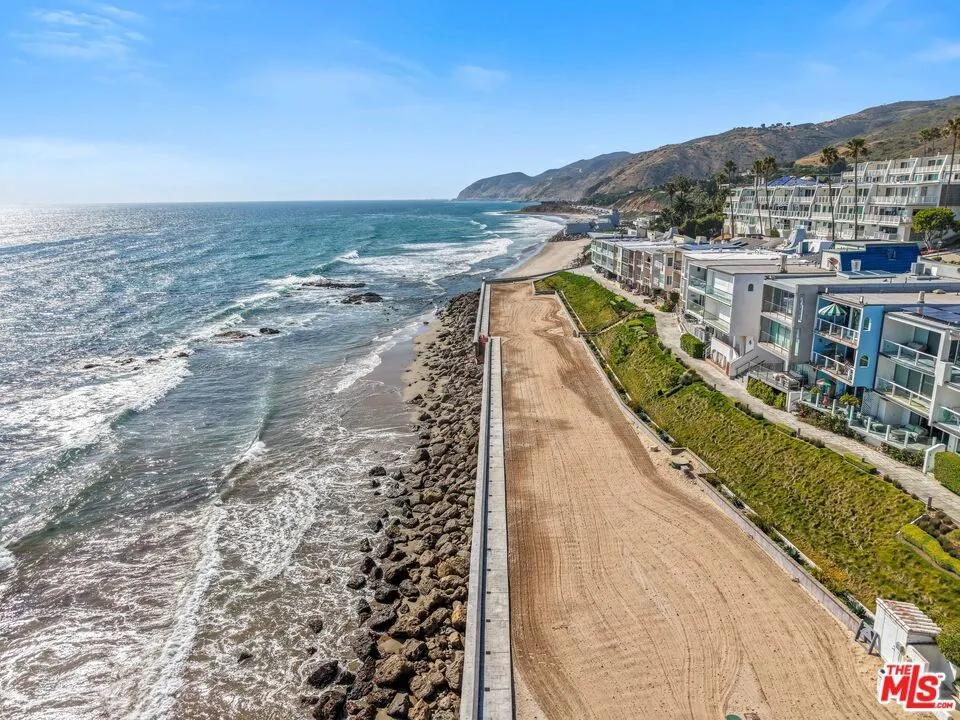 11854 Coral Reef Lane Malibu, CA 90265