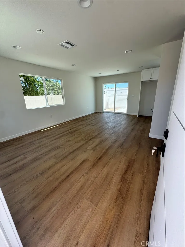 13913 Del sur Pacoima, CA 91331