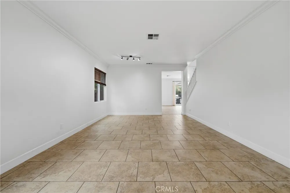 2180 Stonewood Mentone, CA 92359