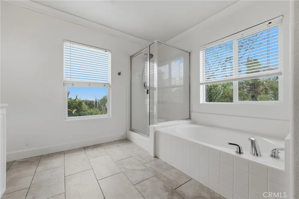 2180 Stonewood Mentone, CA 92359