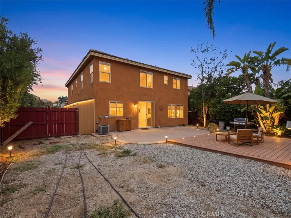 2180 Stonewood Mentone, CA 92359