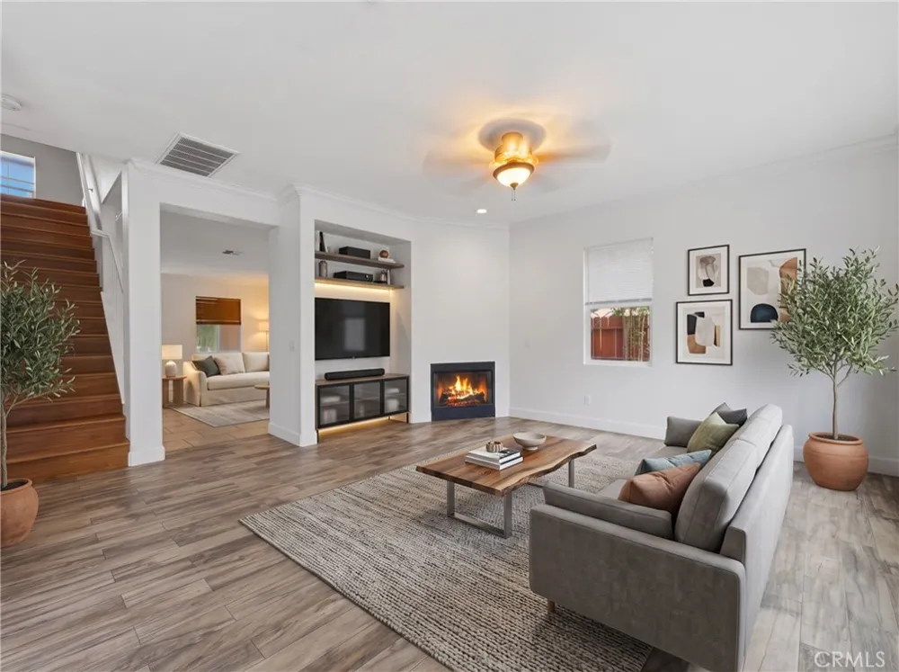 2180 Stonewood Mentone, CA 92359