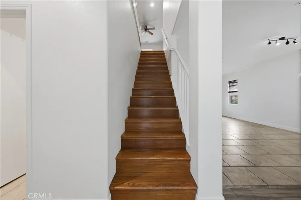 2180 Stonewood Mentone, CA 92359