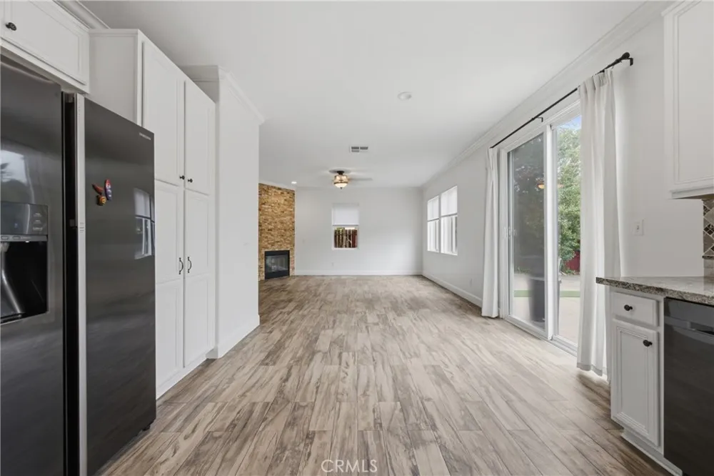 2180 Stonewood Mentone, CA 92359