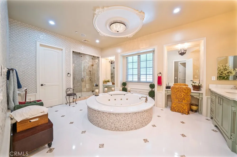 355 W Palm Dr Arcadia, CA 91007