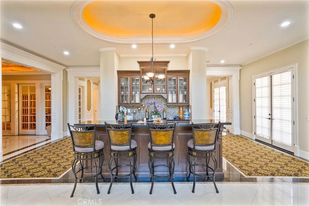 355 W Palm Dr Arcadia, CA 91007