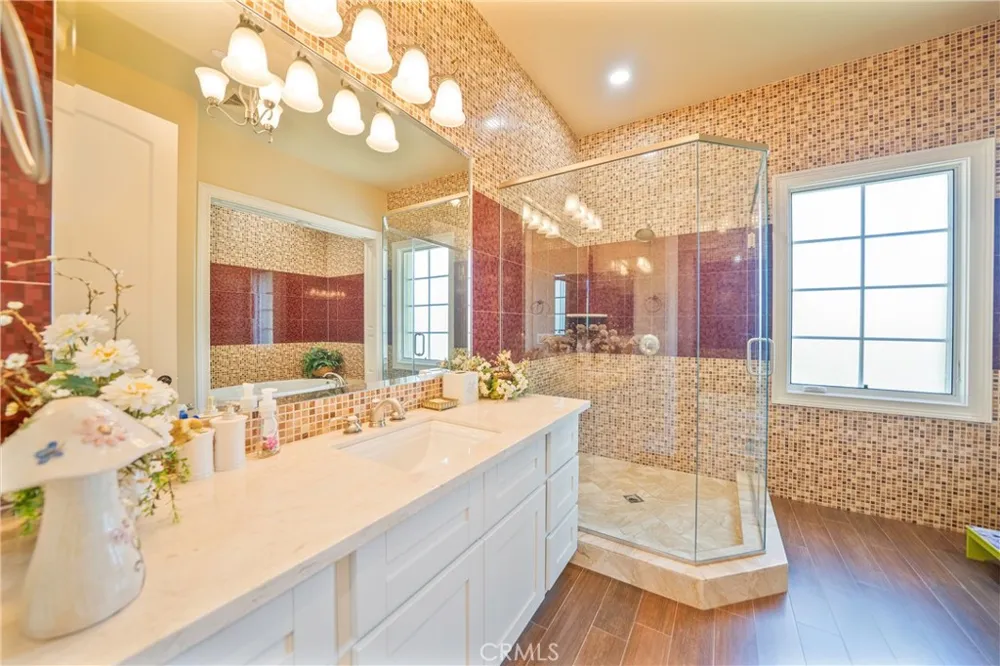 355 W Palm Dr Arcadia, CA 91007