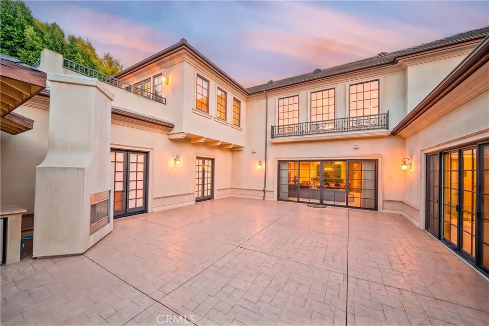 355 W Palm Dr Arcadia, CA 91007